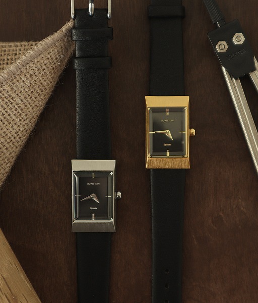 럼튼 가죽 밴드 사각 디자인 시계 그리드 블랙